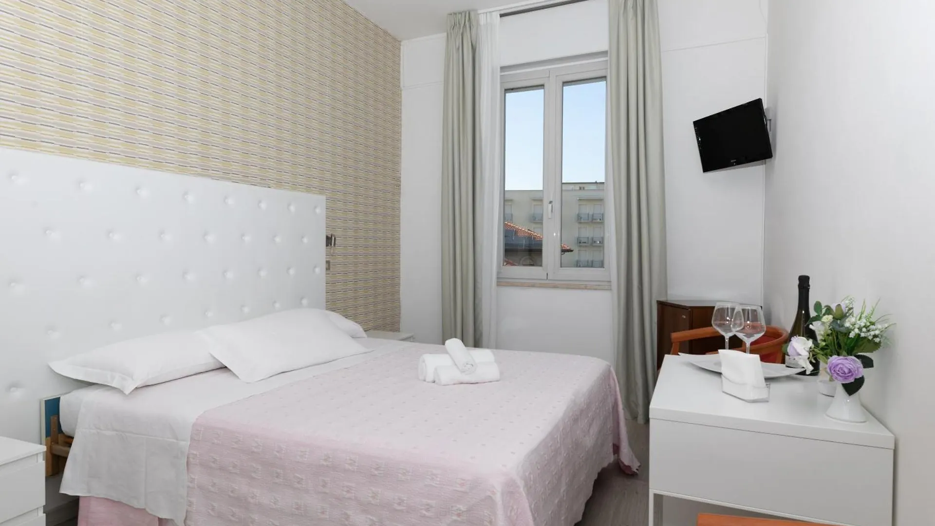 Hotel La Perla Rimini