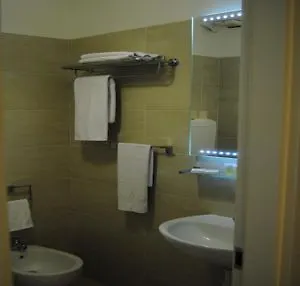 Hotel La Perla Rimini 3*,  Włochy
